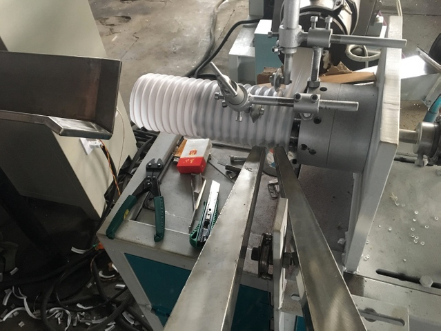 PP WC Toilet Streching Pipe Extruder Machine